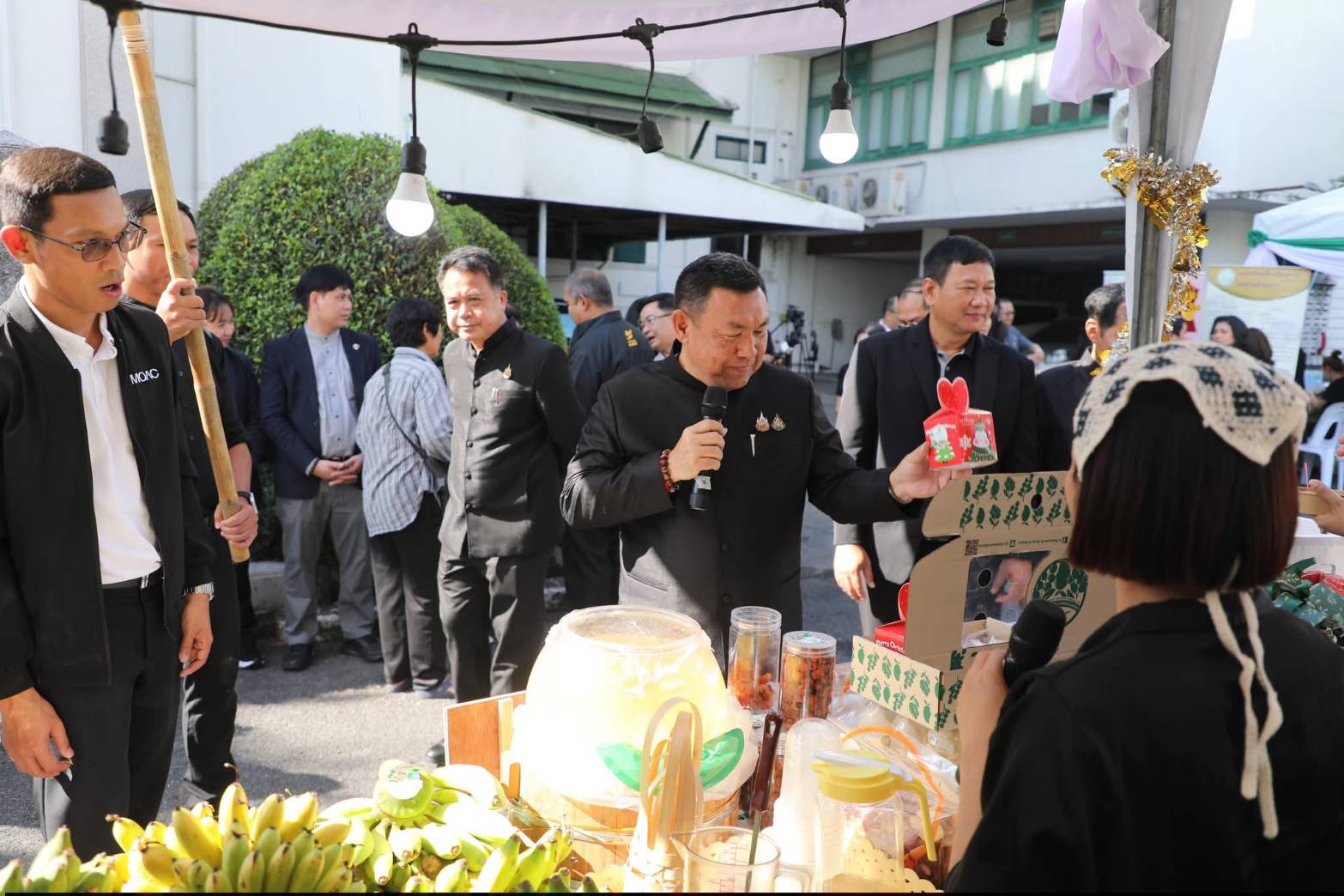 title - ส.ป.ก. เดินหน้าส่งเสริมรายได้เกษตรกร จัดงาน “ส่งความสุขปีใหม่ มอบให้เกษตรกรในเขตปฏิรูปที่ดิน” ทั่วประเทศ  ณ สำนักงานการปฏิรูปที่ดินเพื่อเกษตรกรรม ถนน ราชดำเนินนอก